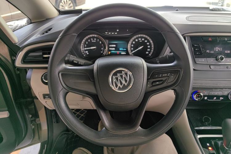 Used Buick GL6 2019 18T 6-Seater Elite Version China VI Standard Steering Wheel