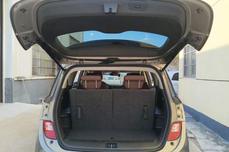 Used Buick GL6 2019 18T 6-Seater Connected Luxury Version China VI Standard Trunk