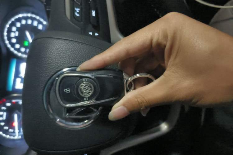 Used Buick GL6 2019 18T 6-Seater Connected Luxury Version China V Standard Vehicle Key