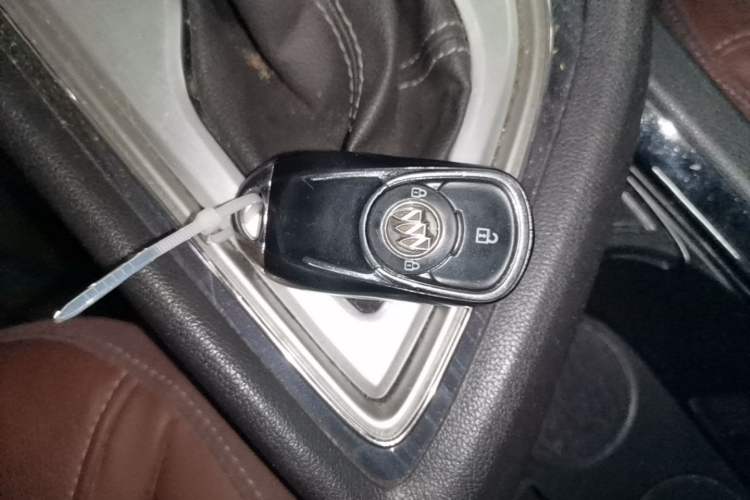 Used Buick GL6 2019 18T 6-Seater Connected Luxury Version China V Standard Vehicle Key