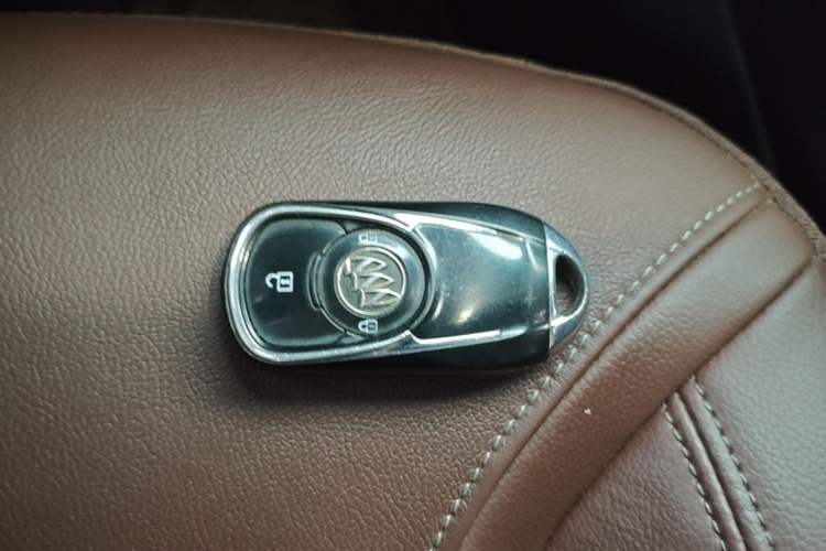 Used Buick GL6 2019 18T 6-Seater Connected Luxury Version China V Standard Vehicle Key