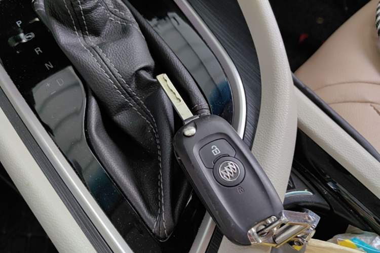 Used Buick GL6 2019 18T 6-Seater Elite Version China VI Standard Vehicle Key