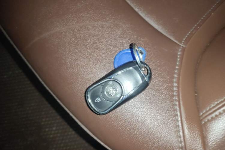 Used Buick GL6 2019 18T 6-Seater Connected Luxury Version China VI Standard Vehicle Key