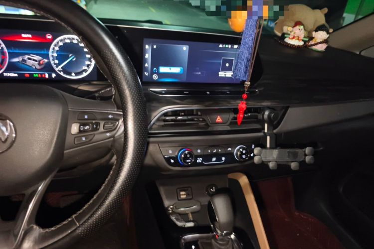 Used Buick GL6 2021 323T Mild Hybrid Connect Luxury Model Audio And AC Panel