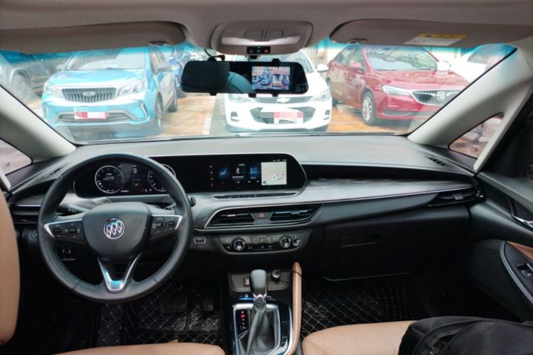 Used Buick GL6 2021 323T Mild Hybrid Connect Luxury Model Center Console