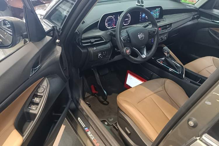 Used Buick GL6 2021 323T Mild Hybrid Connect Luxury Model Driver Seat