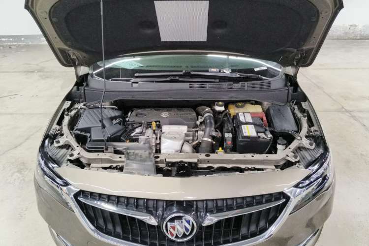 Used Buick GL6 2021 323T Mild Hybrid Connect Prestige Model Engine Bay