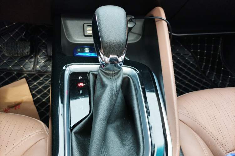 Used Buick GL6 2021 323T Mild Hybrid Connect Luxury Model Gear Lever