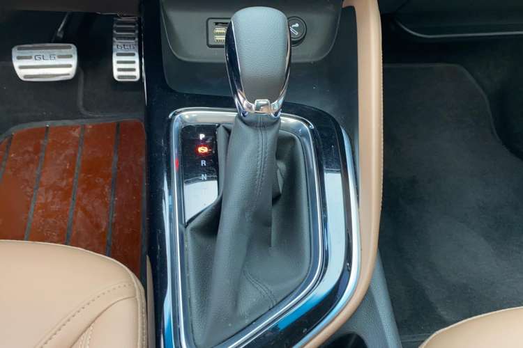 Used Buick GL6 2021 323T Mild Hybrid Connect Prestige Model Gear Lever