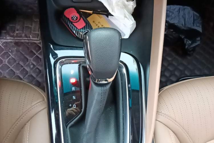 Used Buick GL6 2021 323T Mild Hybrid Connect Luxury Model Gear Lever