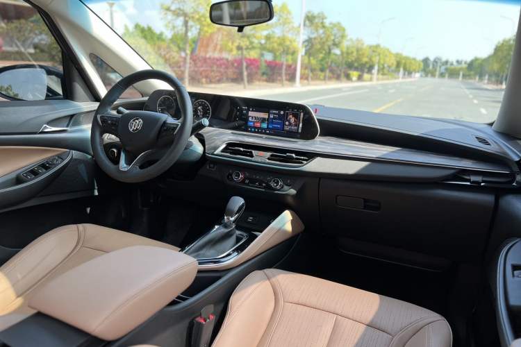 Used Buick GL6 2021 323T Mild Hybrid Connect Luxury Model Interior 1