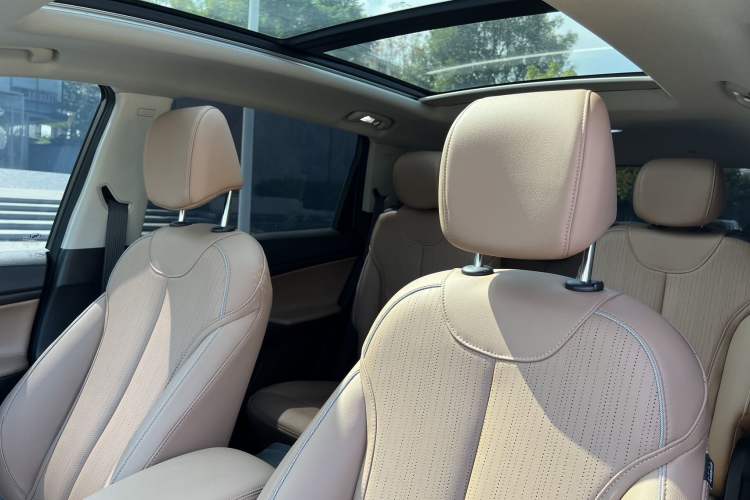 Used Buick GL6 2021 323T Mild Hybrid Connect Luxury Model Interior 8