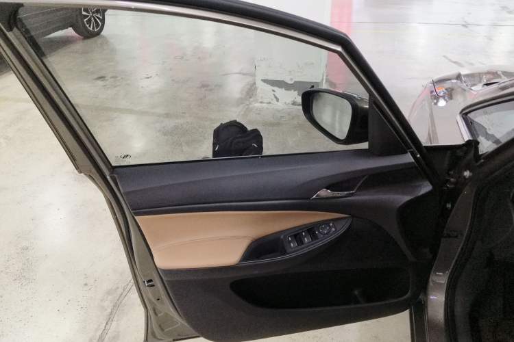 Used Buick GL6 2021 323T Mild Hybrid Connect Prestige Model Left Front Door Interior