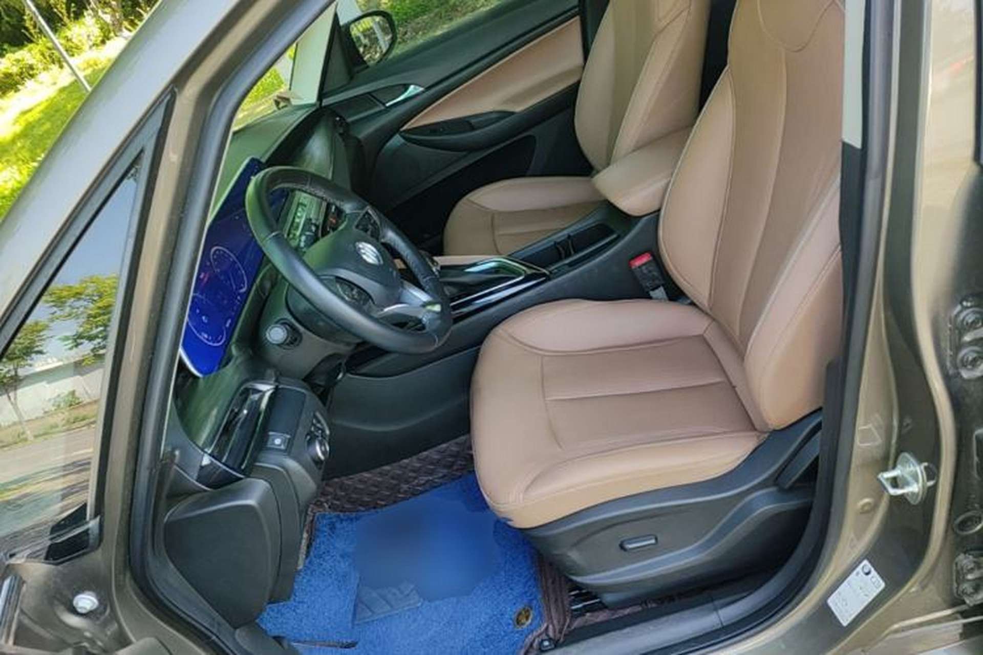 Used Buick GL6 2021 323T Mild Hybrid Connect Luxury Model Left Front Seat