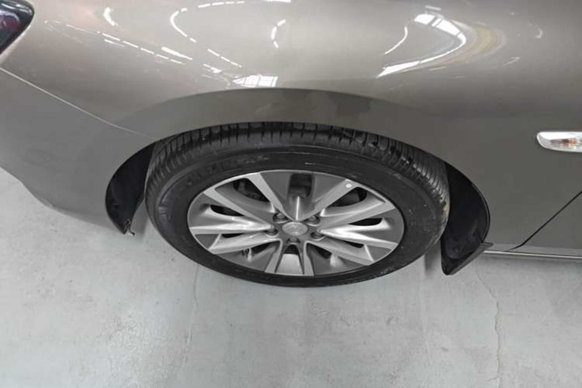 Used Buick GL6 2021 323T Mild Hybrid Connect Luxury Model Left Front Wheel Hub