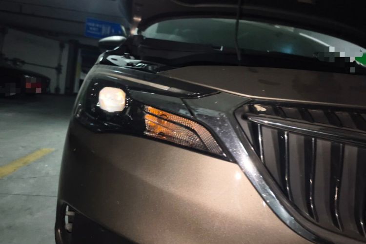 Used Buick GL6 2021 323T Mild Hybrid Connect Luxury Model Right Front Headlight