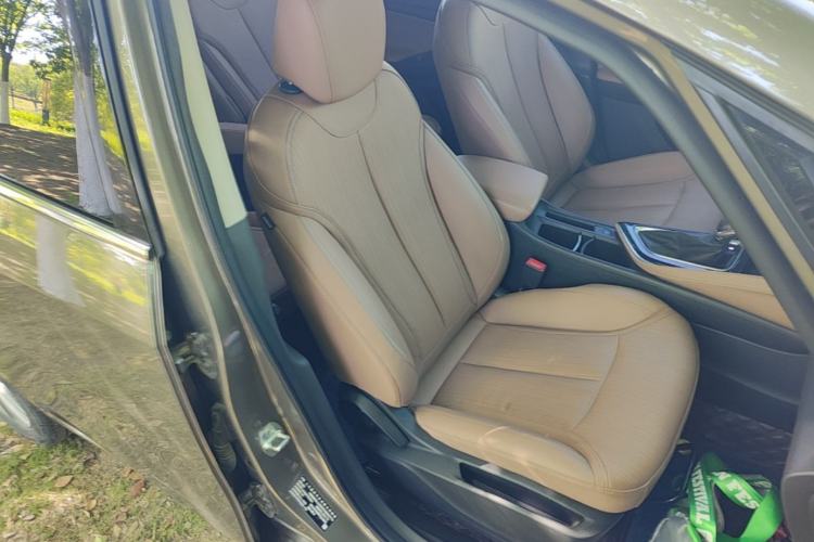 Used Buick GL6 2021 323T Mild Hybrid Connect Luxury Model Right Front Seat