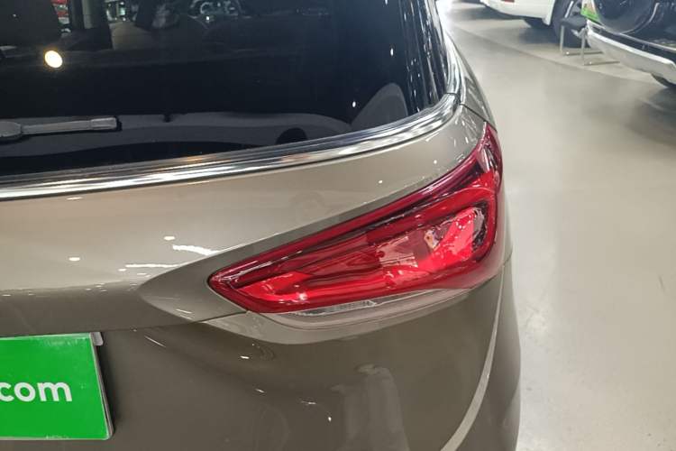 Used Buick GL6 2021 323T Mild Hybrid Connect Luxury Model Right Rear Taillight