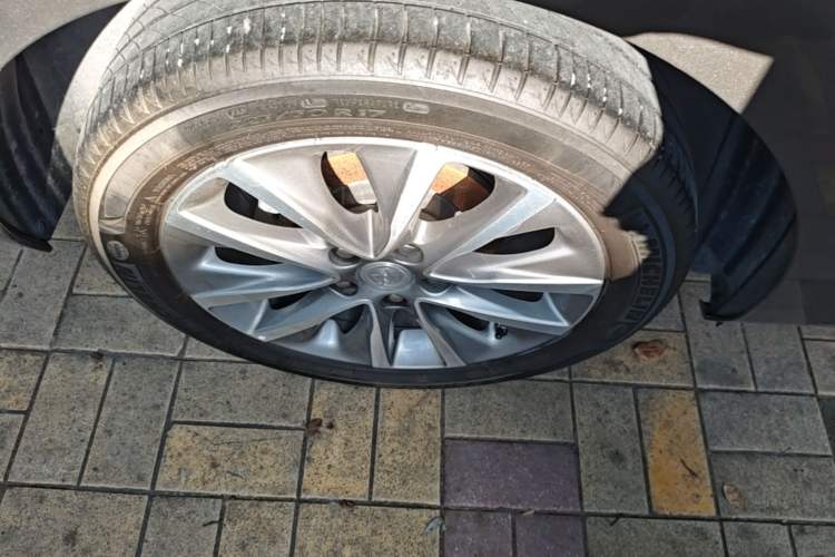 Used Buick GL6 2021 323T Mild Hybrid Connect Luxury Model Right Rear Wheel Hub