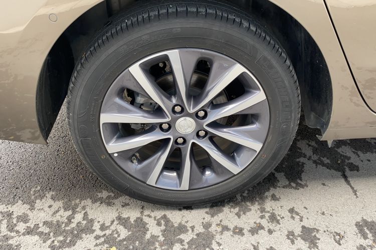 Used Buick GL6 2021 323T Mild Hybrid Connect Prestige Model Right Rear Wheel Hub