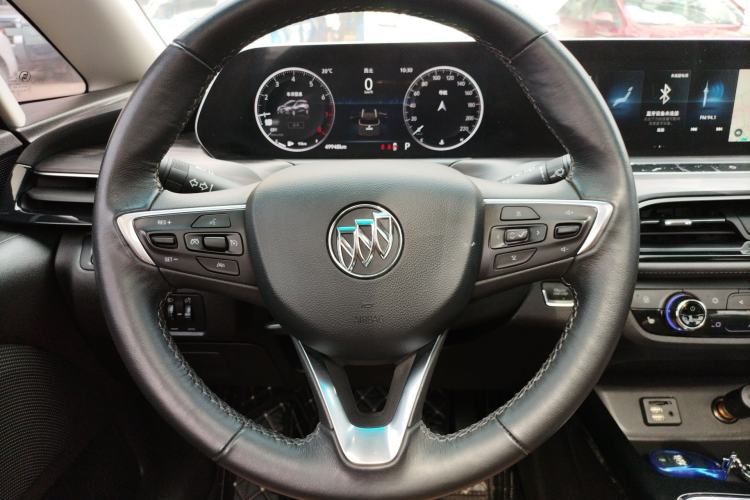 Used Buick GL6 2021 323T Mild Hybrid Connect Luxury Model Steering Wheel