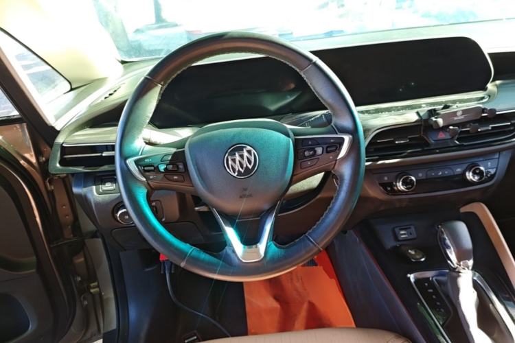 Used Buick GL6 2021 323T Mild Hybrid Connect Luxury Model Steering Wheel