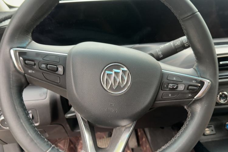 Used Buick GL6 2021 323T Mild Hybrid Connect Luxury Model Steering Wheel