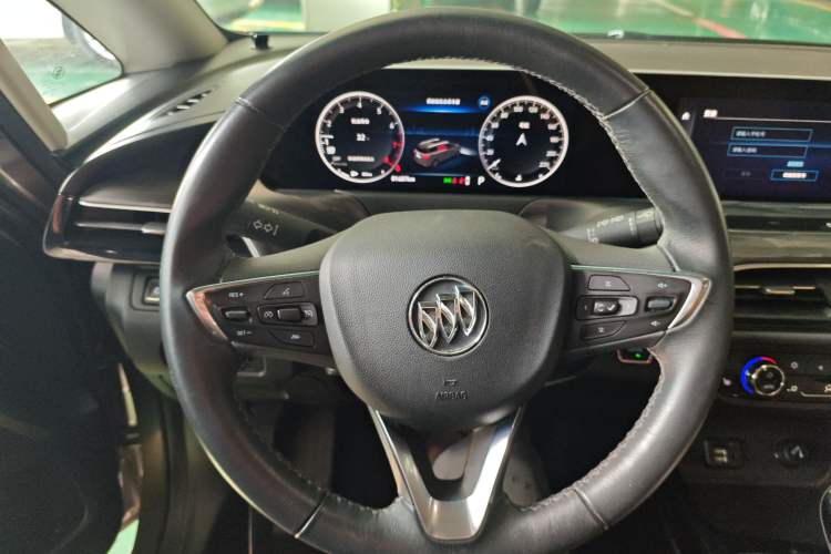 Used Buick GL6 2021 323T Mild Hybrid Connect Luxury Model Steering Wheel