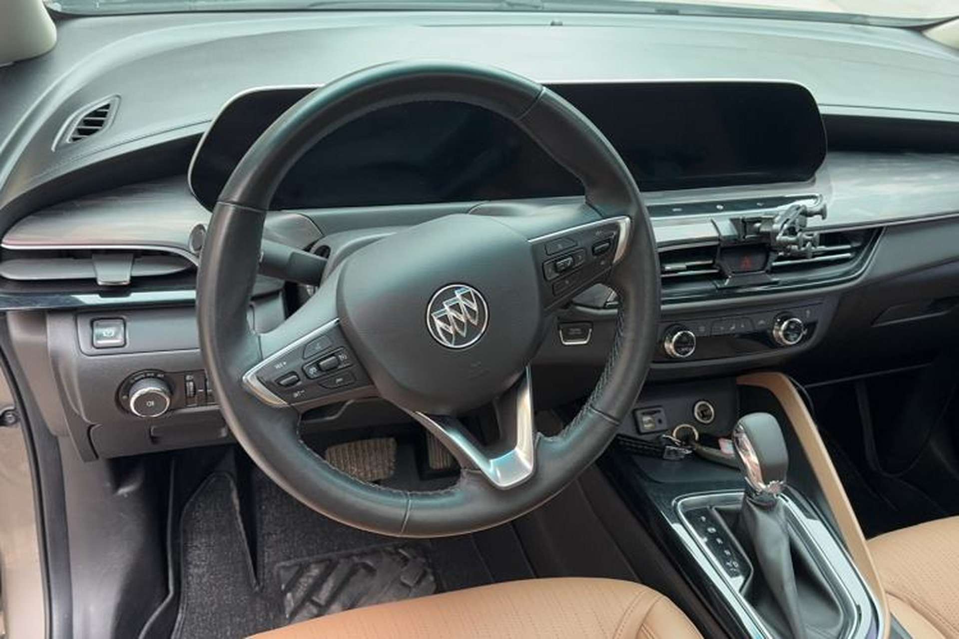 Used Buick GL6 2021 323T Mild Hybrid Connect Luxury Model Steering Wheel