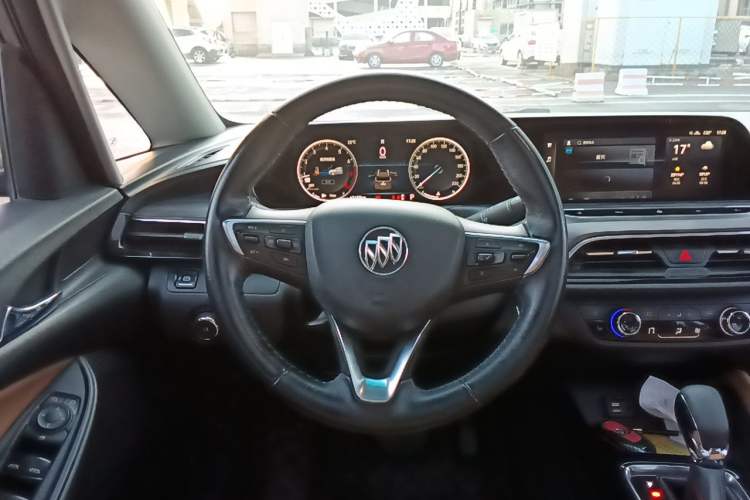Used Buick GL6 2021 323T Mild Hybrid Connect Luxury Model Steering Wheel