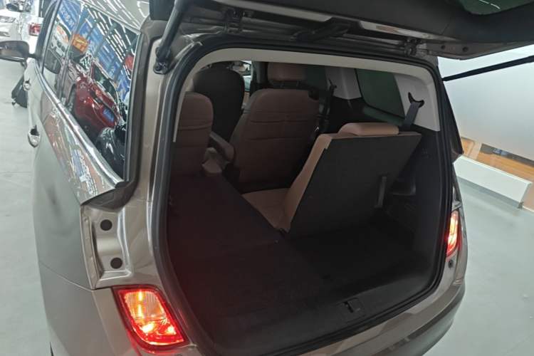 Used Buick GL6 2021 323T Mild Hybrid Connect Luxury Model Trunk
