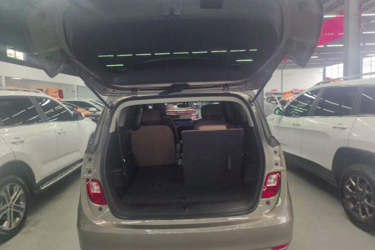 Used Buick GL6 2021 323T Mild Hybrid Connect Luxury Model Trunk