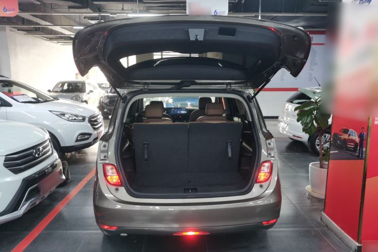 Used Buick GL6 2021 323T Mild Hybrid Connect Luxury Model Trunk