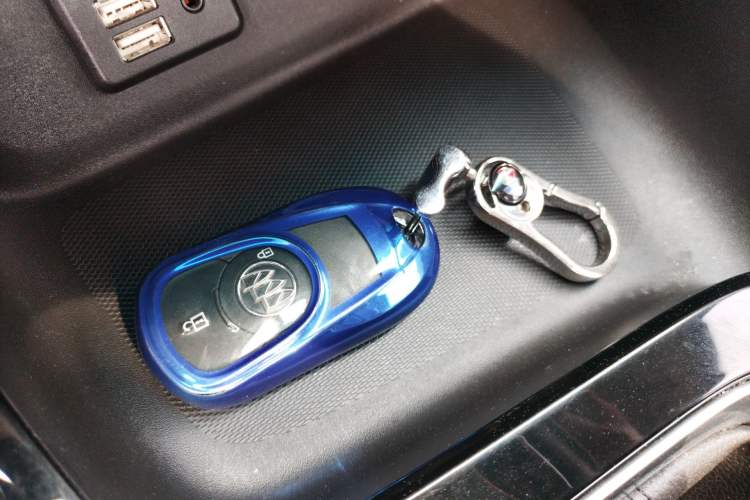 Used Buick GL6 2021 323T Mild Hybrid Connect Luxury Model Vehicle Key