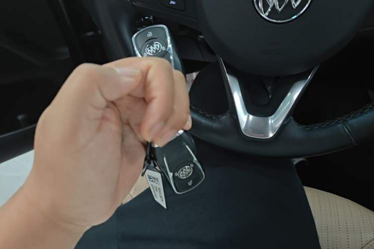 Used Buick GL6 2021 323T Mild Hybrid Connect Luxury Model Vehicle Key