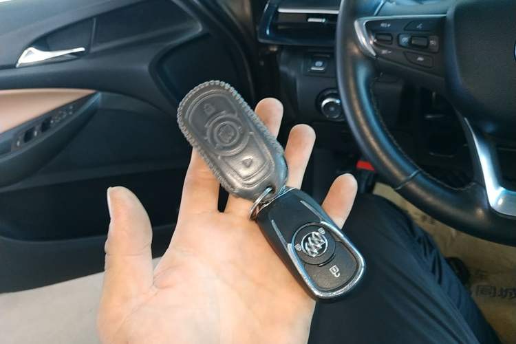 Used Buick GL6 2021 323T Mild Hybrid Connect Luxury Model Vehicle Key