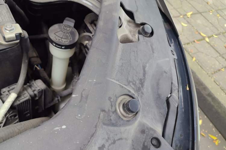 Used Buick GL6 2021 323T Mild Hybrid Connect Luxury Model Engine Bay Left