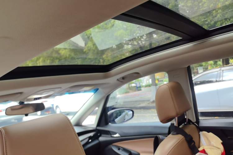 Used Buick GL6 2021 323T Mild Hybrid Connect Luxury Model Headliner