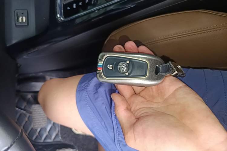 Used Buick GL6 2021 323T Mild Hybrid Connect Luxury Model Interior 1