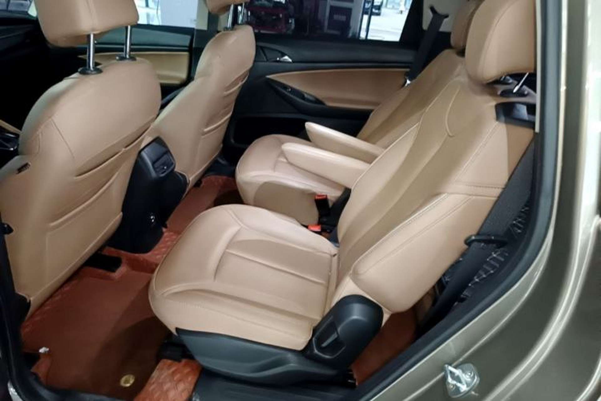 Used Buick GL6 2021 323T Mild Hybrid Connect Luxury Model Left Rear Seat
