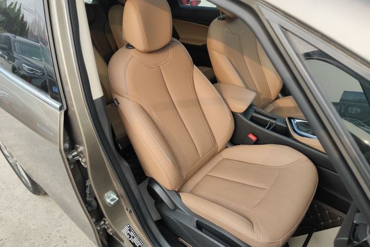 Used Buick GL6 2021 323T Mild Hybrid Connect Luxury Model Right Front Seat