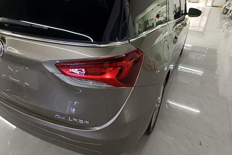 Used Buick GL6 2021 323T Mild Hybrid Connect Luxury Model Right Rear Taillight