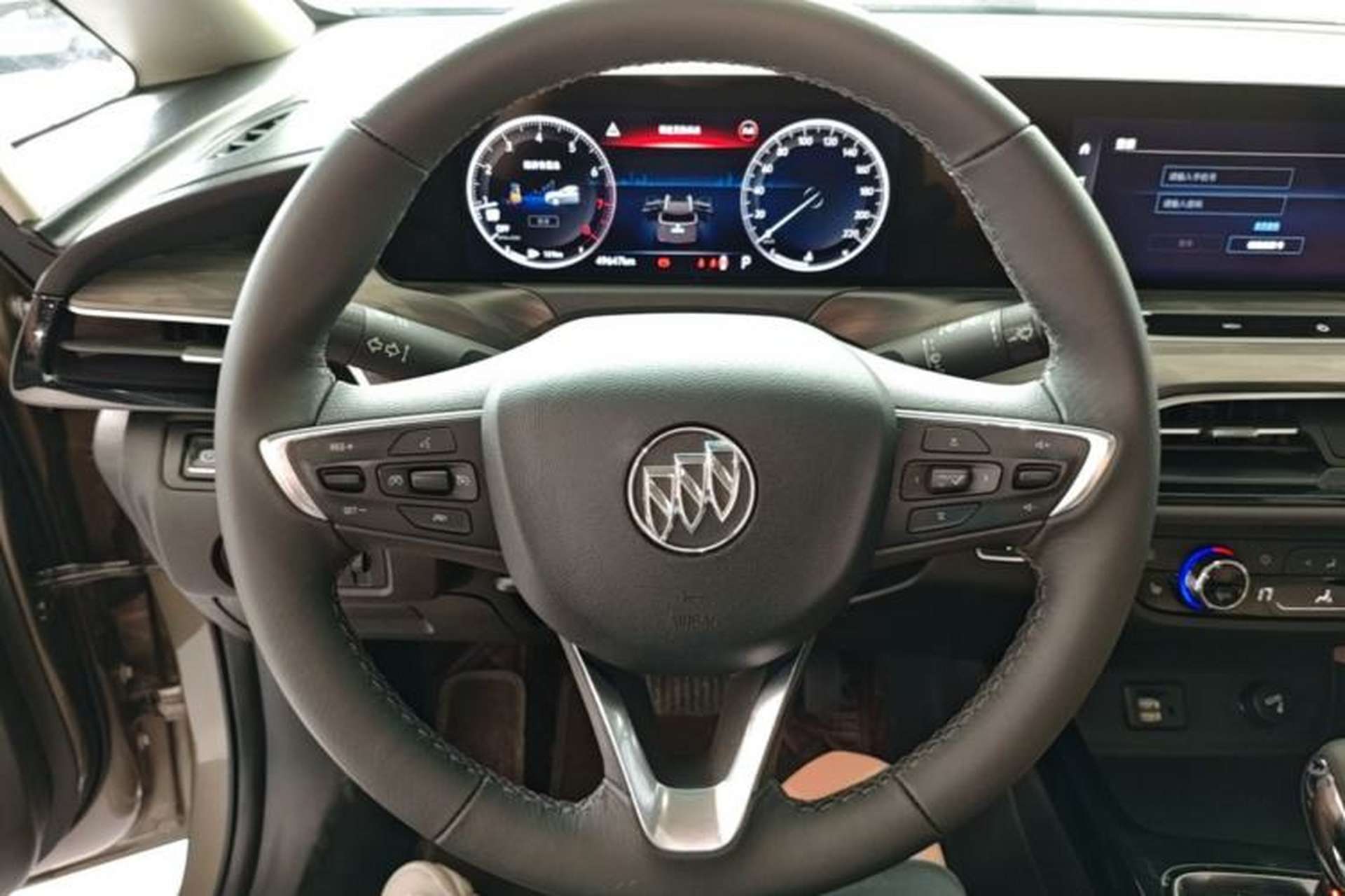 Used Buick GL6 2021 323T Mild Hybrid Connect Luxury Model Steering Wheel