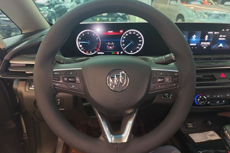 Used Buick GL6 2021 323T Mild Hybrid Connect Luxury Model Steering Wheel