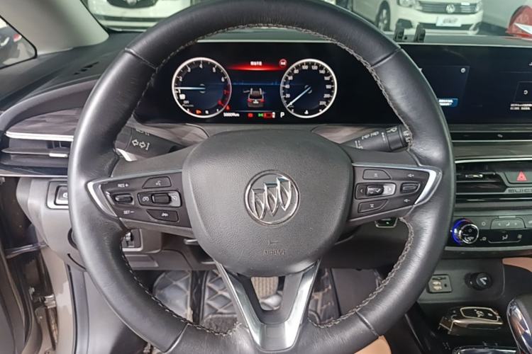 Used Buick GL6 2021 323T Mild Hybrid Connect Luxury Model Steering Wheel