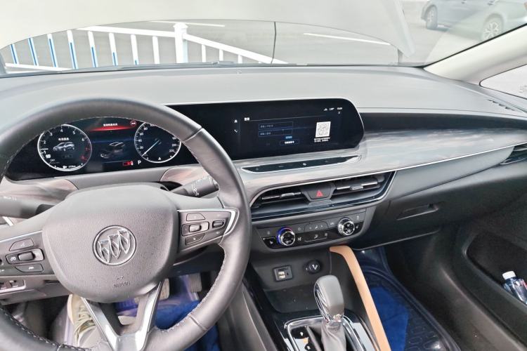 Used Buick GL6 2021 323T Mild Hybrid Connect Luxury Model Center Console