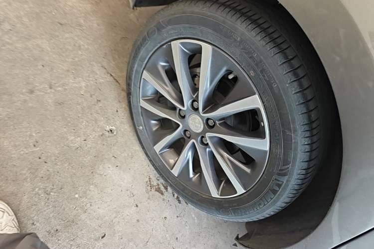 Used Buick GL6 2021 323T Mild Hybrid Connect Prestige Model Exterior 3