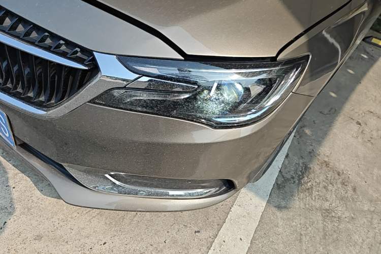 Used Buick GL6 2021 323T Mild Hybrid Connect Prestige Model Left Front Headlight
