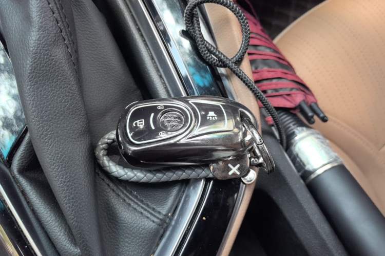 Used Buick GL6 2021 323T Mild Hybrid Connect Luxury Model Vehicle Key