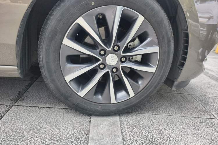 Used Buick GL6 2021 323T Mild Hybrid Connect Prestige Model Exterior 1